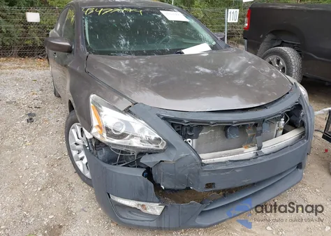 2013 Nissan Altima 2.5 S z USA, uszkodzony, nr VIN 1N4AL3AP4DC229185